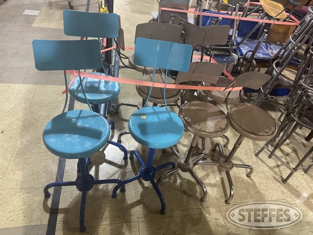 (9) Steel stools
